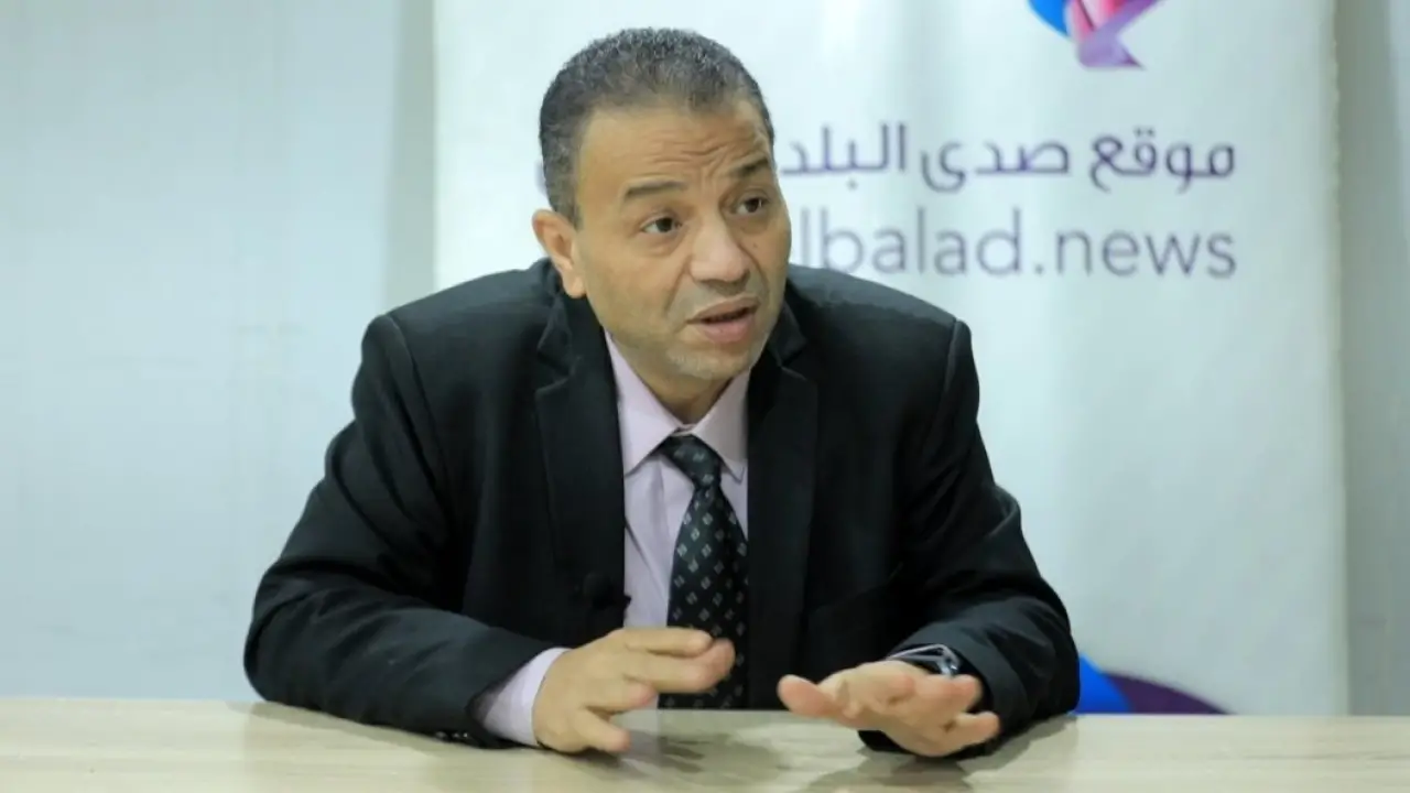 أزمة التابلت.. شكاوى جماعية من أسئلة الكتب الخارجية تصدم طلاب الثانوي اليوم