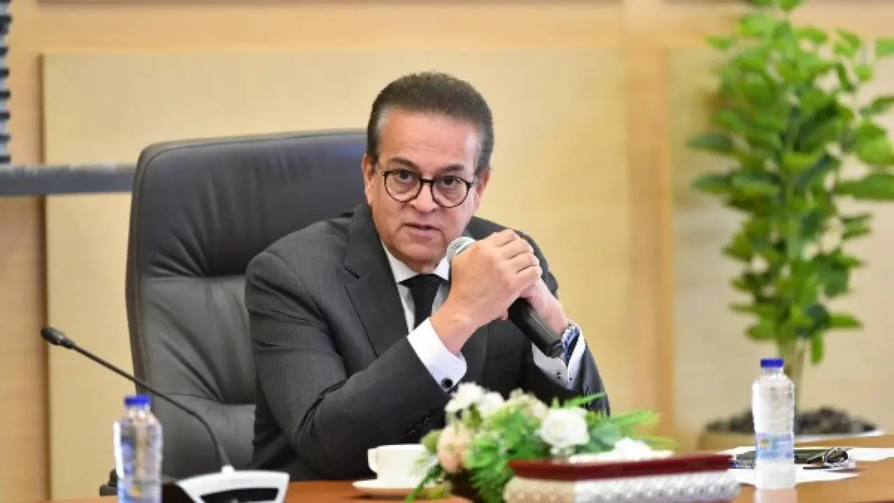 أزمة التغذية العلاجية.. تحرك مفاجئ من نقابة العلاج الطبيعي يحسم مصير آلاف الأخصائيين