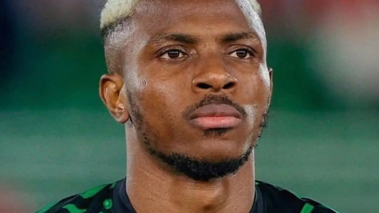 أفضل بديل لمحمد صلاح.. الدردير يحسم الجدل حول صفقة فيكتور أوسيمين المنتظرة