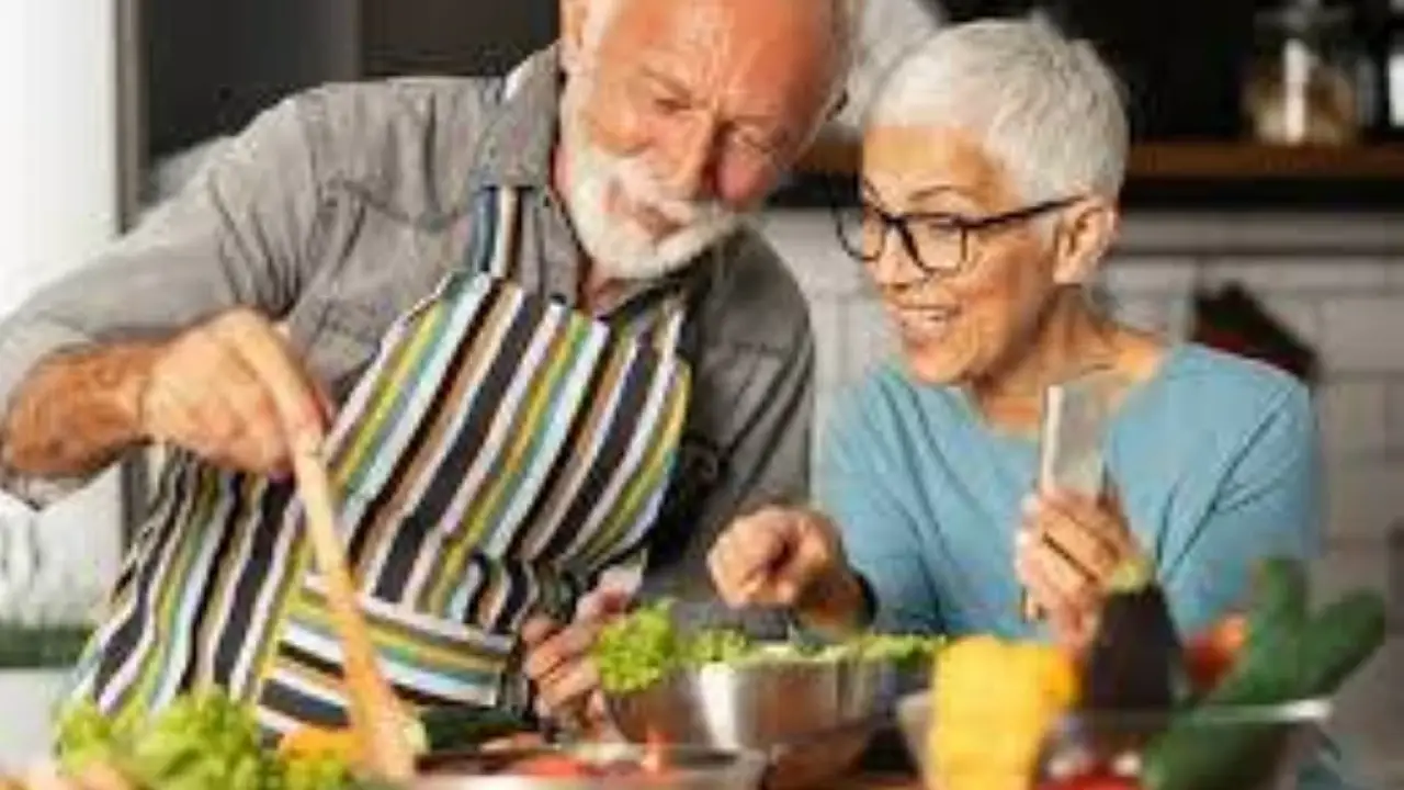 العدس والكرنب.. أطعمة منسية تنهي معاناة كبار السن مع فقر الدم في 2026