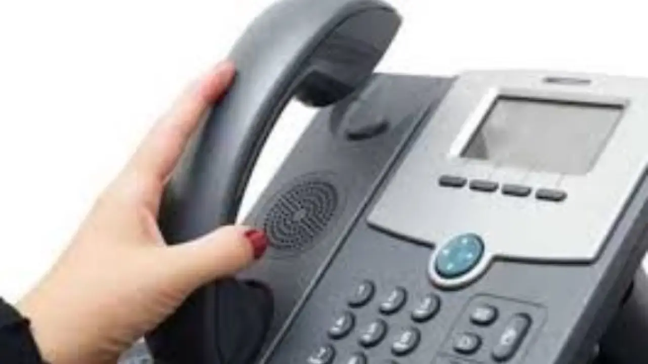 انقطاع الخدمة يهدد الملايين.. تحرك حاسم لتجنب وقف الهواتف الأرضية في يناير