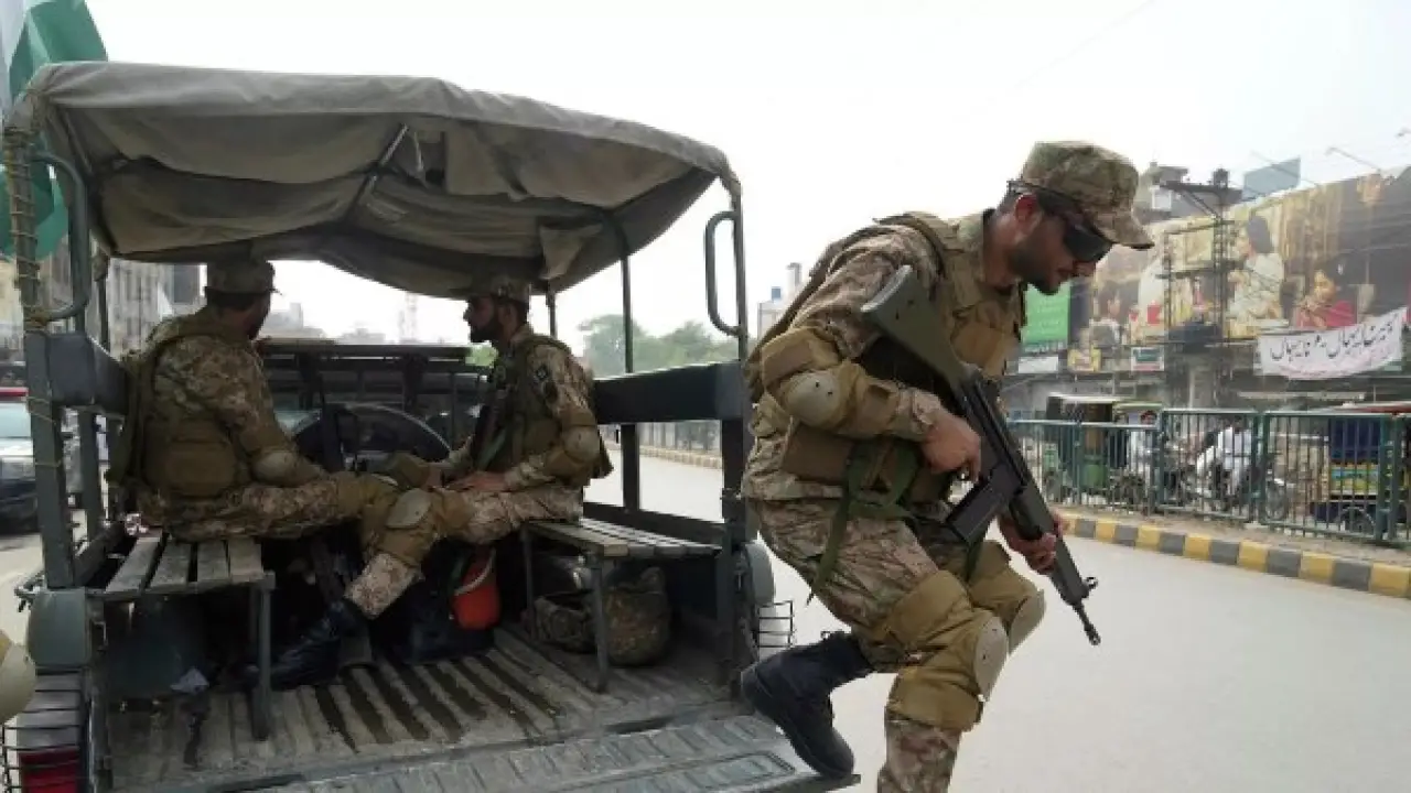 حدود الشمال تشتعل.. تحرك عسكري يحسم مصير 11 مسلحاً مدعومين من الهند