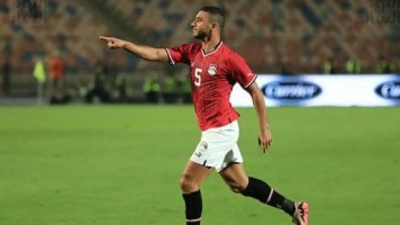 رأسية رامي ربيعة.. مفاجأة منتخب مصر في كوت ديفوار تشعل حماس الجماهير وتصدم المنافسين