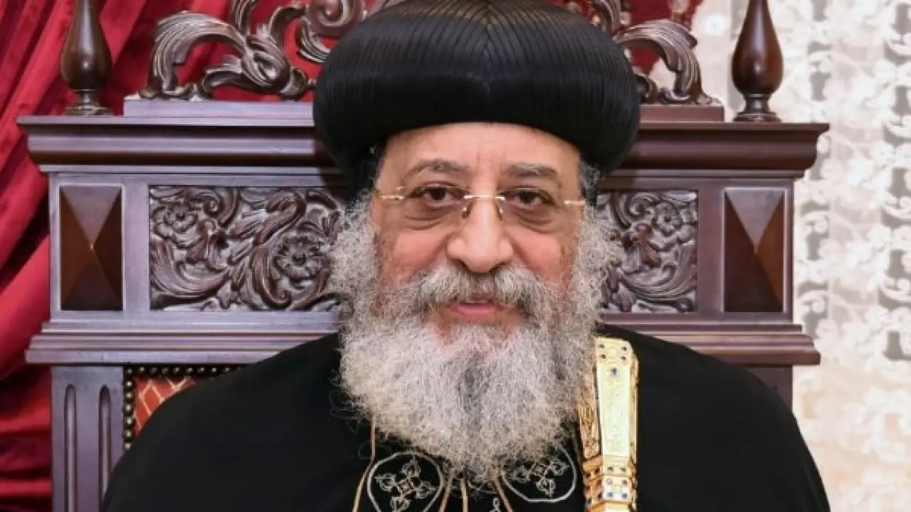 رحلة علاجية مفاجئة.. البابا تواضروس يغادر القاهرة وسط ترقب لمستجدات حالته الصحية في النمسا