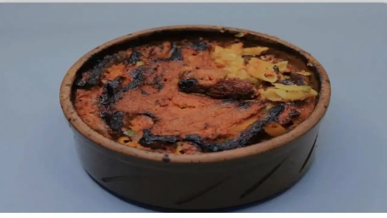 سر المطاعم الكبرى.. لمسة بسيطة تحول طاجن المكرونة بالسجق إلى تجربة استثنائية