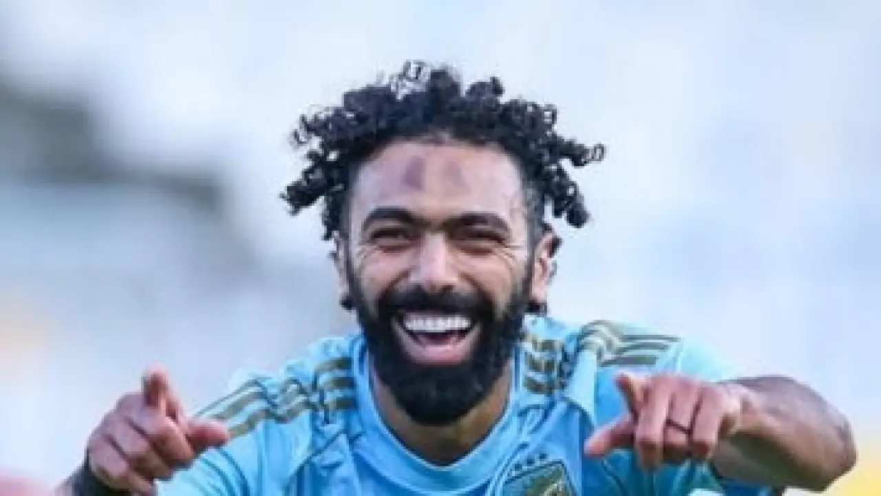 شارة قيادة الأهلي.. حسين الشحات يحسم موقفه من حلم تاريخي داخل التتش