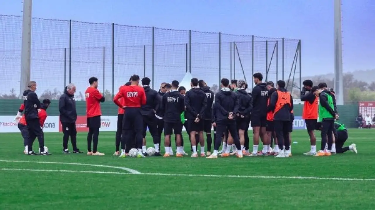 صدام الفراعنة.. قناة مجانية تنهي أزمة بث مباراة مصر وكوت ديفوار الليلة