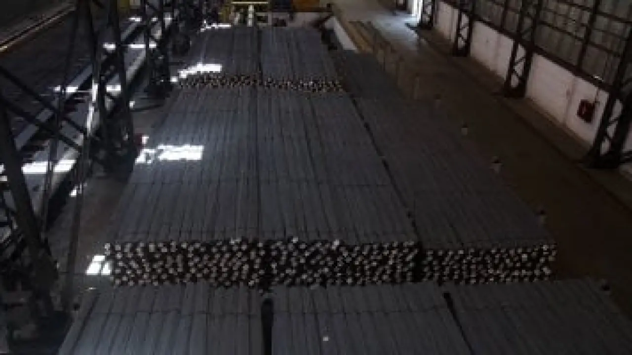 صدمة للمقاولين.. تراجع مفاجئ في أسعار الحديد يربك حسابات السوق خلال تعاملات السبت