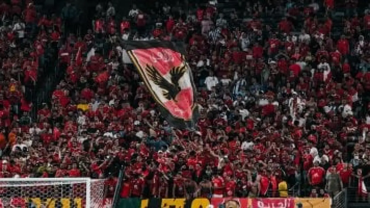 صفقة كبرى ومفاجأة مدوية.. 7 أحداث كروية تقلب الموازين في ملاعب الجمعة