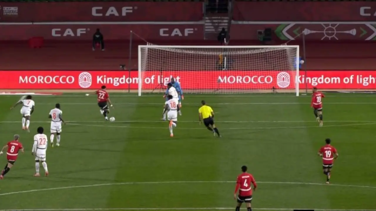 عمر مرموش يشعل القمة.. هدف مباغت يربك حسابات كوت ديفوار في ربع النهائي الحاسم