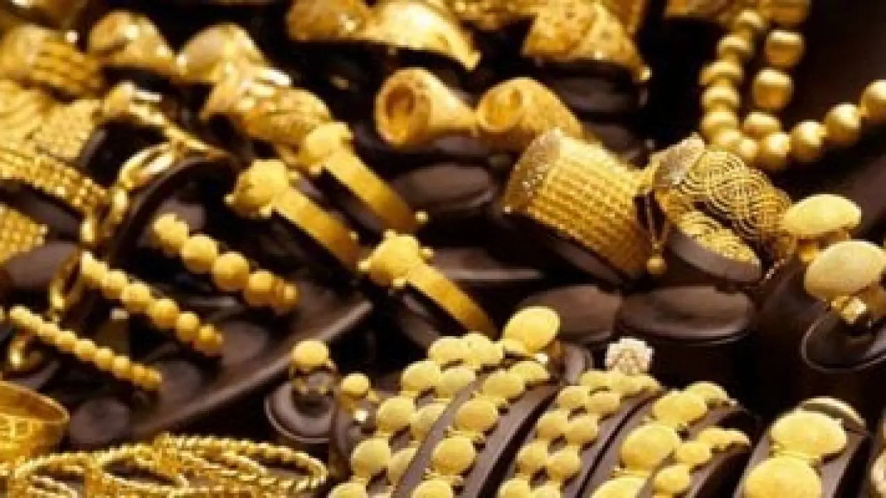 48120 جنيهًا.. قفزة الذهب العالمية تفرض واقعًا جديدًا على سعر الجنيه بمصر