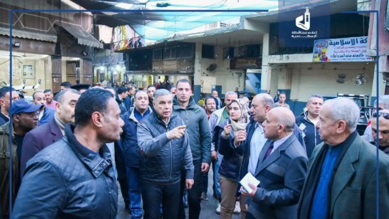 أسواق الإسكندرية.. محافظ الإقليم يفاجئ التجار بقرار حاسم ينهي أزمة تلاعب الأسعار