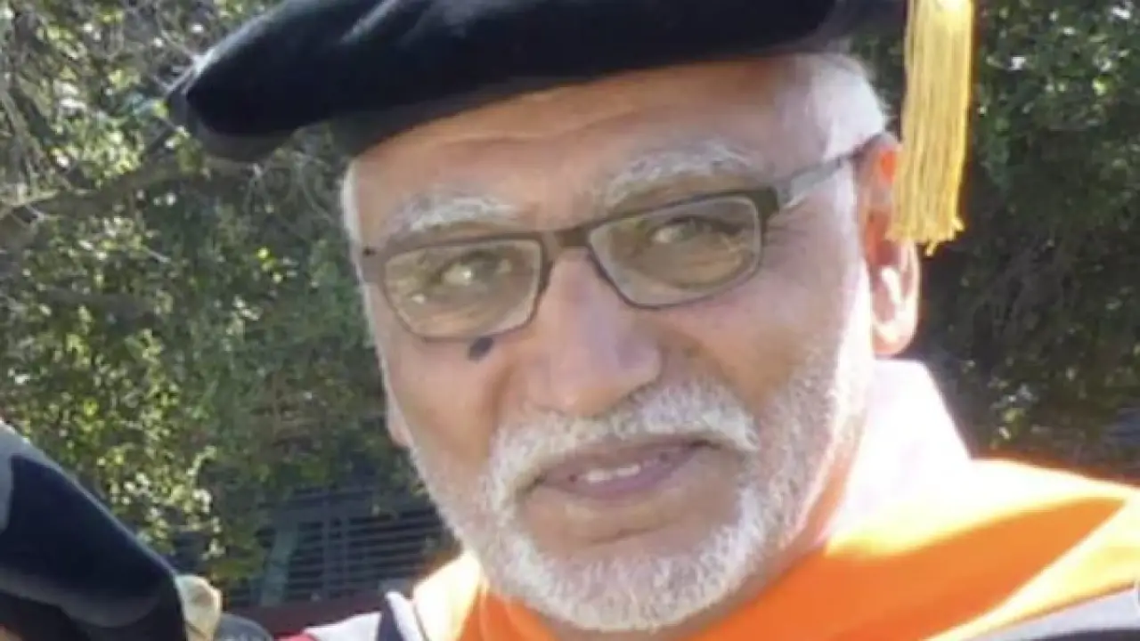 فخر الجامعات المصرية.. عباس الجمل يحصد جائزة نوابغ العرب ويحقق إنجازاً تاريخياً غير مسبوق