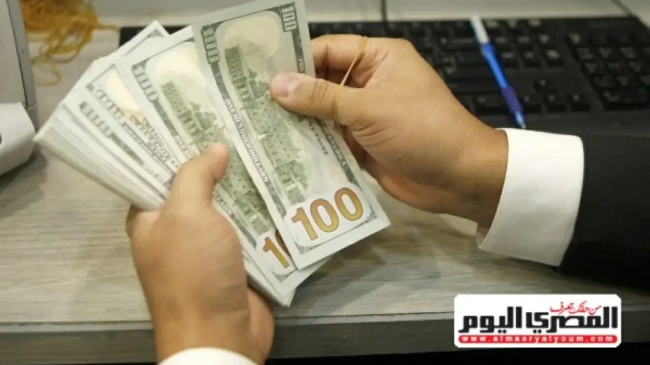 قفزة مفاجئة.. سعر الدولار يربك الحسابات في البنك الأهلي خلال تعاملات الأحد
