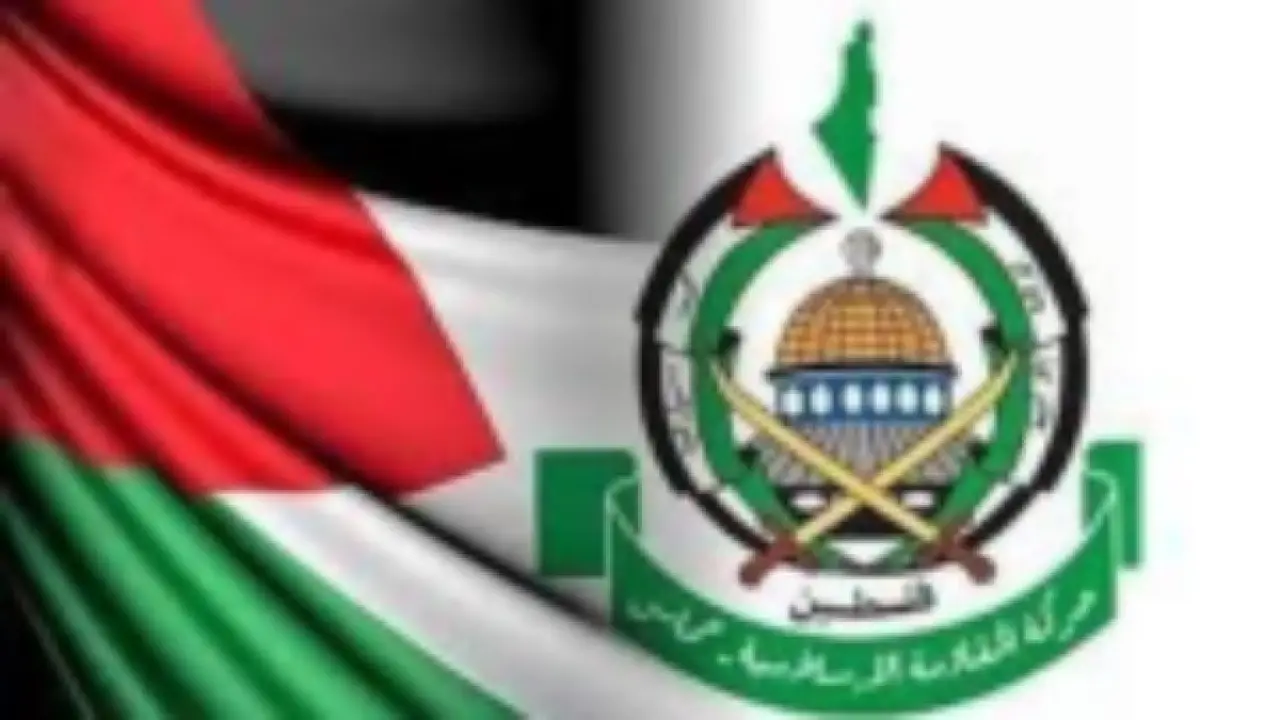 لحظة تاريخية حاسمة.. حماس تحرك المياه الراكدة بطلب مفاجئ للسلطة الفلسطينية لإعادة ترتيب البيت