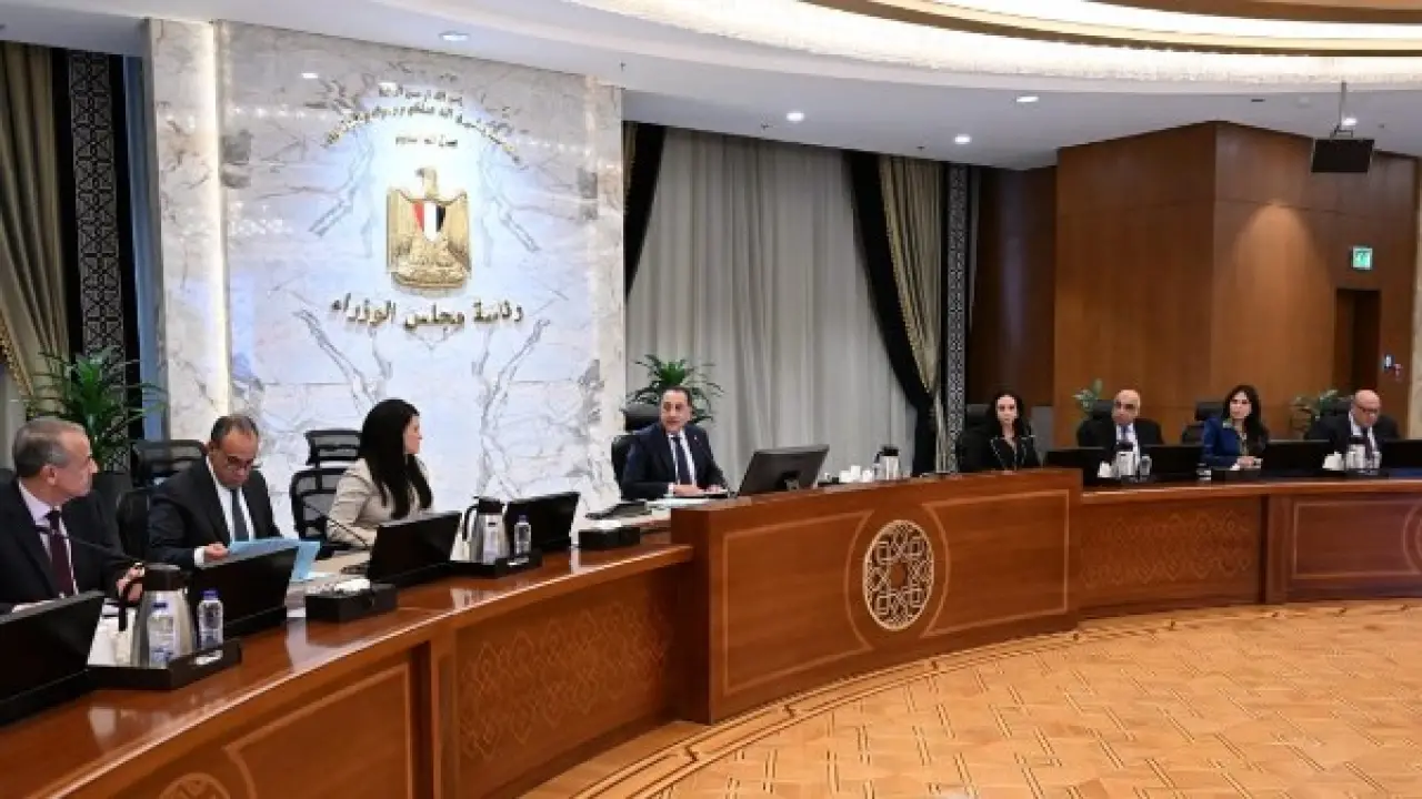 أرقام صادمة.. تحرك حكومي حاسم لتقدير تكلفة إقامة اللاجئين في مصر