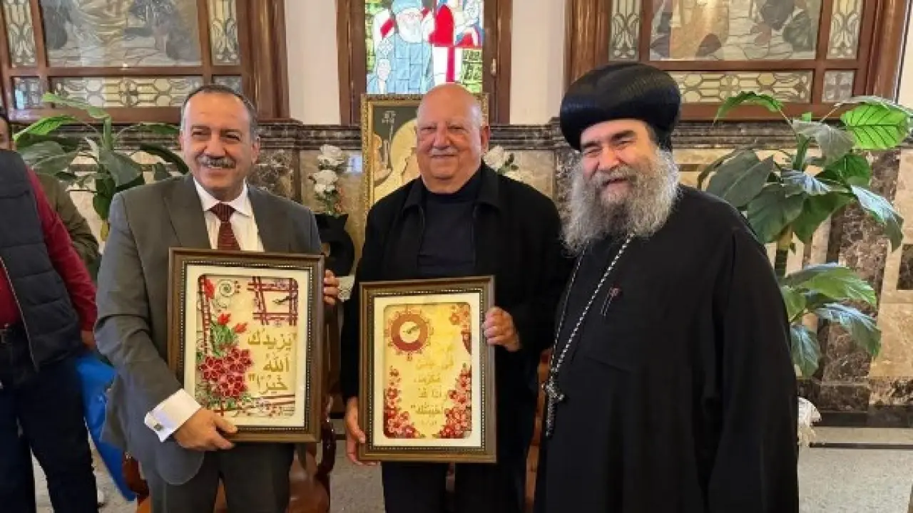 دير درنكة بأسيوط.. زيارة مفاجئة تجمع الأنبا يوأنس ومستثمر شهير تحسم الجدل