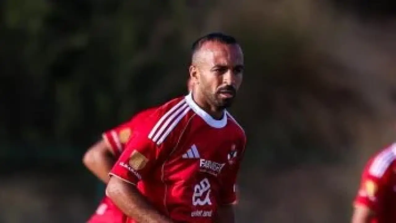 رحيل مفاجئ.. قرار الأهلي بشأن مستقبل أفشة يصدم جماهير القلعة الحمراء قبل انتقالات يناير