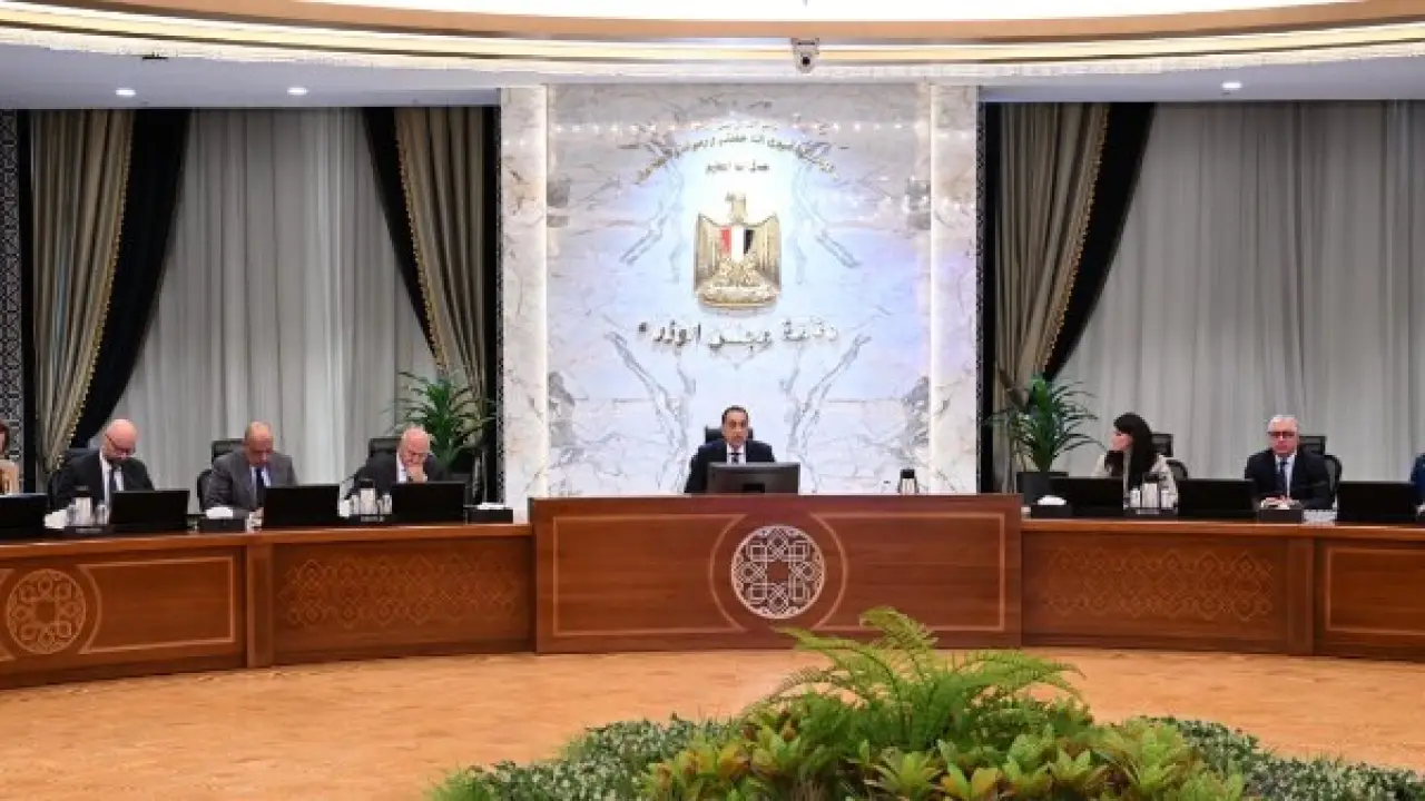 سكن لكل المصريين.. مدبولي يحسم مصير المشروع الأقرب لقلبه بقرار يترقبه الملايين