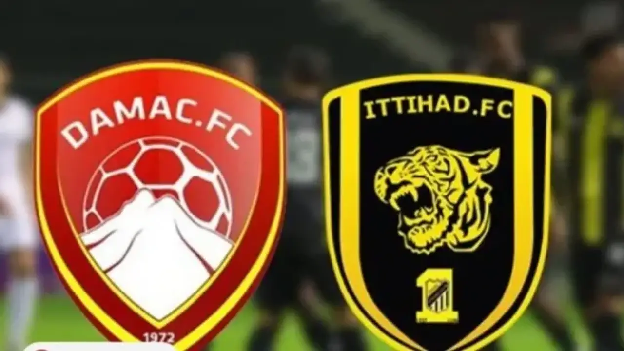 صدام العميد وضمك.. قناة مجانية تحسم الجدل بشأن بث الموقعة المرتقبة ومعلق المباراة