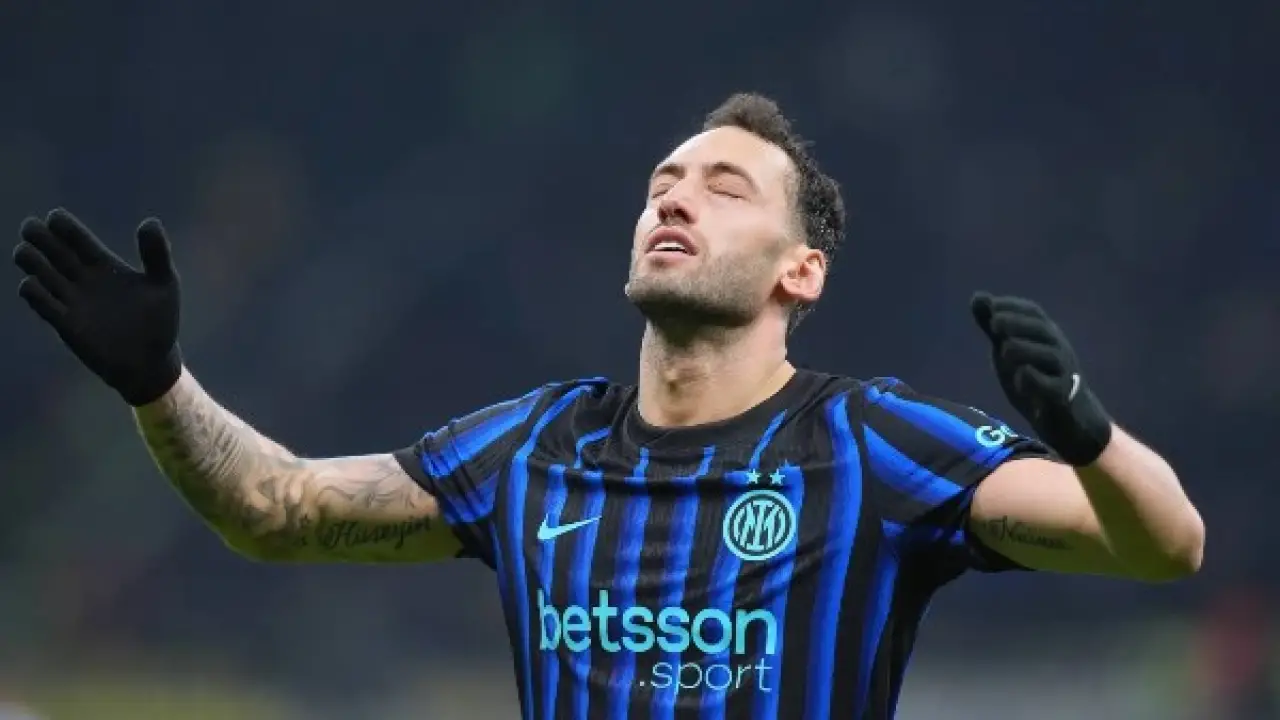 صدمة في إنتر ميلان.. إصابة مفاجئة تبعد نجم الفريق عن الملاعب لأسابيع حاسمة