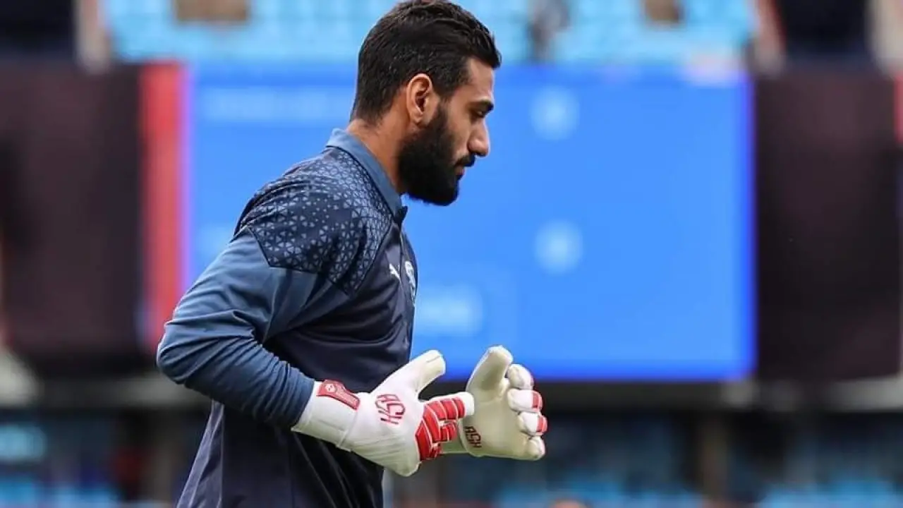 أحمد الشناوي.. كلمات مؤثرة في ظهور نادر لنجله تثير تفاعل الجماهير