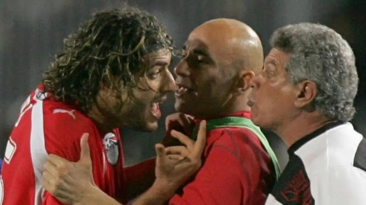 أزمة ميدو والمعلم.. كواليس ساخنة تشعل القمة التاريخية بين مصر والسنغال قبل الموعد المرتقب