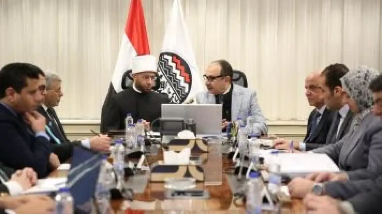 أصول وأوقاف.. تحرك مفاجئ من وزيري قطاع الأعمال والأوقاف يحسم ملفات عالقة