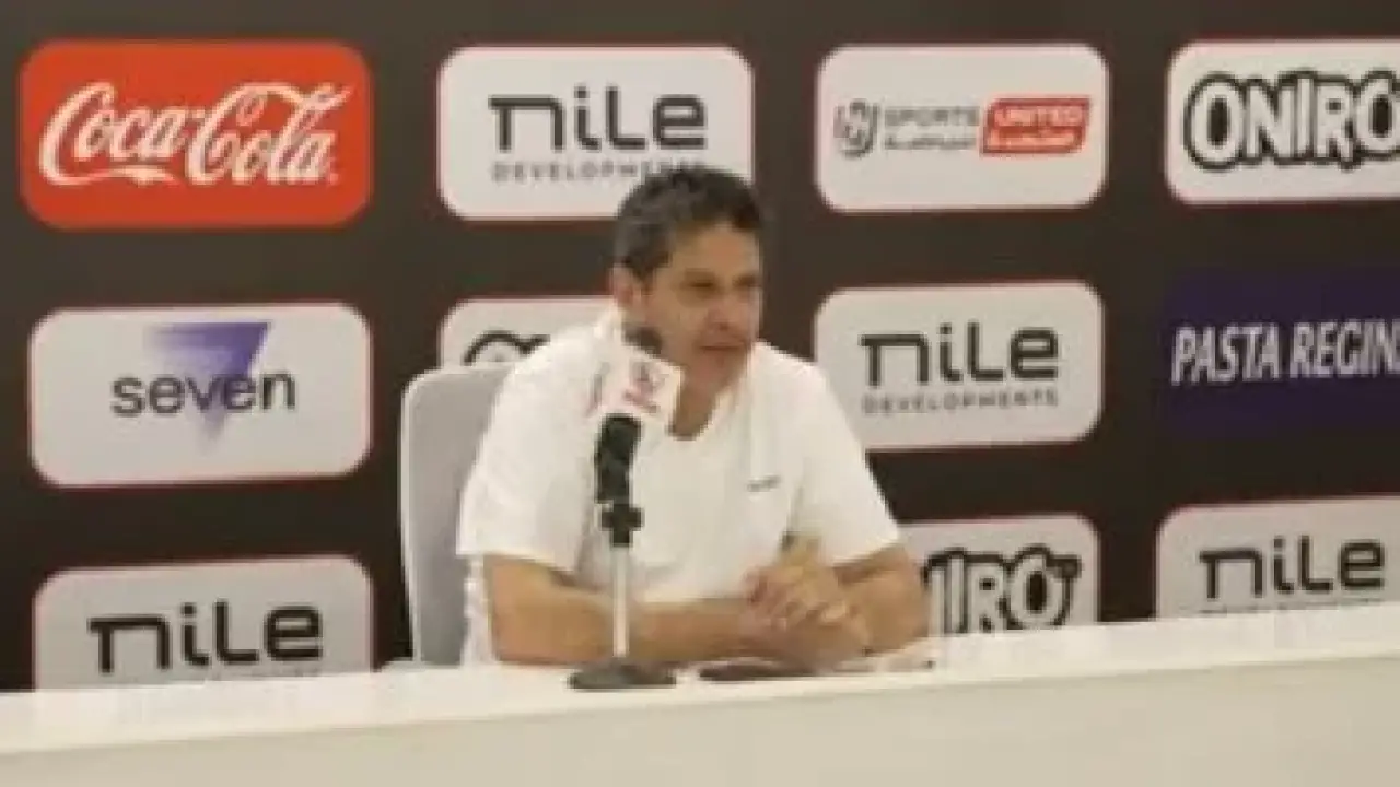 أيمن الرمادي يحسم الجدل.. حقيقة اتصالات الزمالك والسبب الخفي وراء رحيله المفاجئ