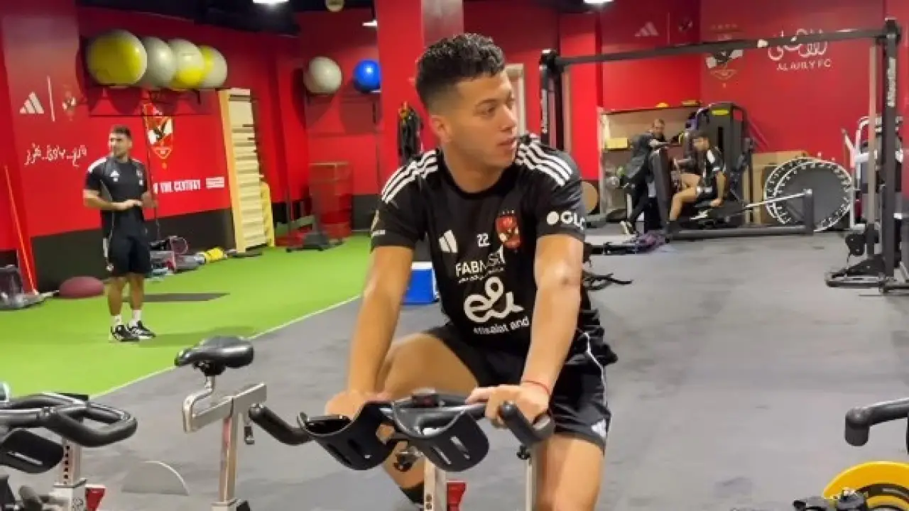 إكرامي يحسم الجدل.. اقتراح ببيع إمام عاشور يثير ضجة واسعة في الأهلي