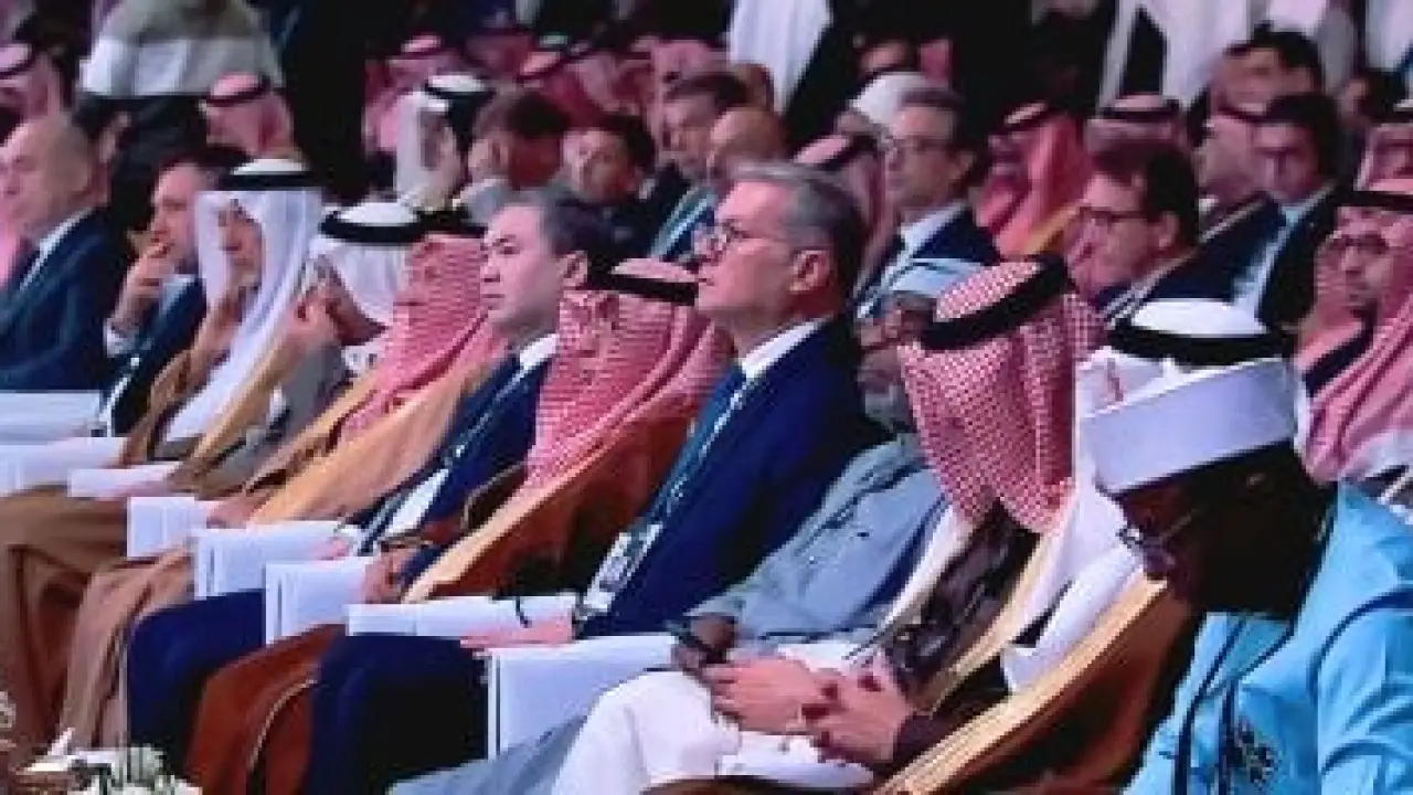 تحركات دبلوماسية بالرياض.. وزير البترول يحسم صفقات التعدين الكبرى بمشاركة دولية واسعة