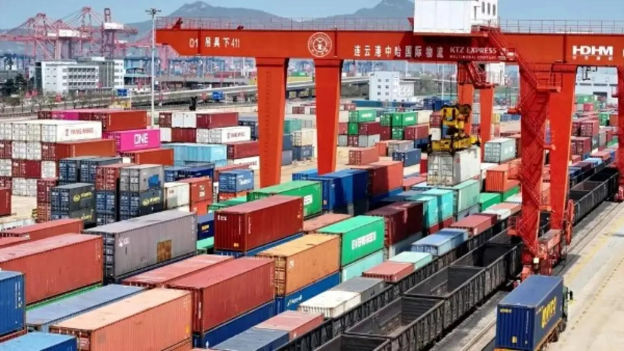 رقم تاريخي.. فائض الصين التجاري يتحدى تهديدات ترامب ويصدم الأسواق العالمية مع بداية 2026