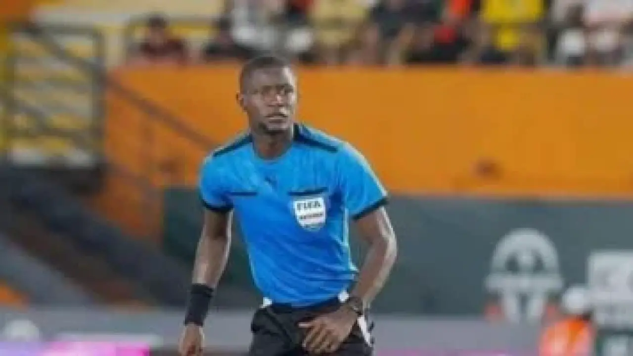 صافرة الجابوني أتشو.. قرار حاسم ينتظر لقاء مصر والسنغال في قمة الكان