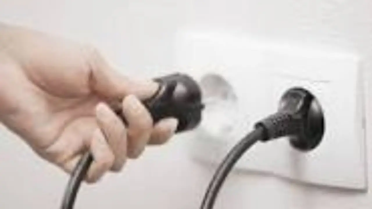 فاتورة الكهرباء تشتعل.. أجهزة منزلية تلتهم الرصيد رغم إغلاقها يحذر منها الخبراء