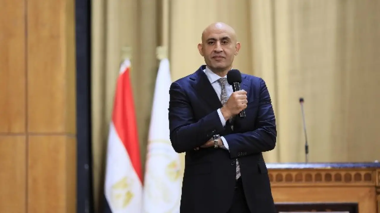 قائمة الأسماء المنتظرة.. قرار حاسم يحسم مصير المعلمين المساعدين في مسابقة الثلاثين ألفاً