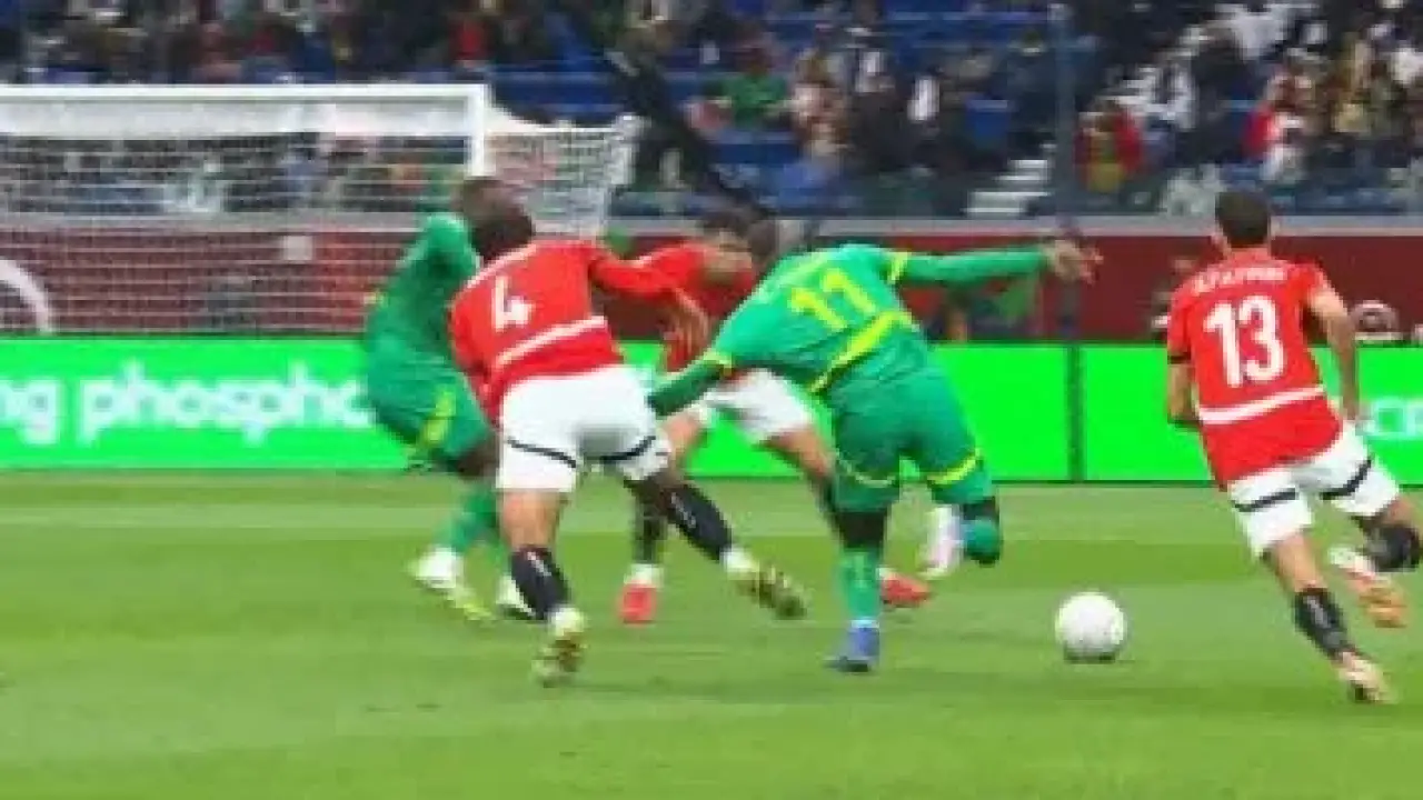 موقعة السنغال.. إنذار حسام عبد المجيد يربك حسابات الفراعنة في بداية 2026