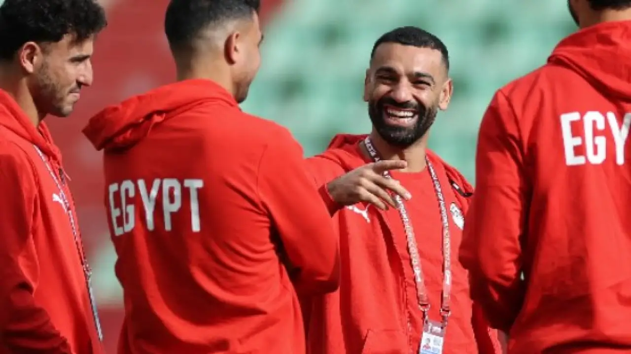 موقعة السنغال.. صافرة أفريقية مثيرة للجدل تضع محمد صلاح في اختبار تاريخي حاسم