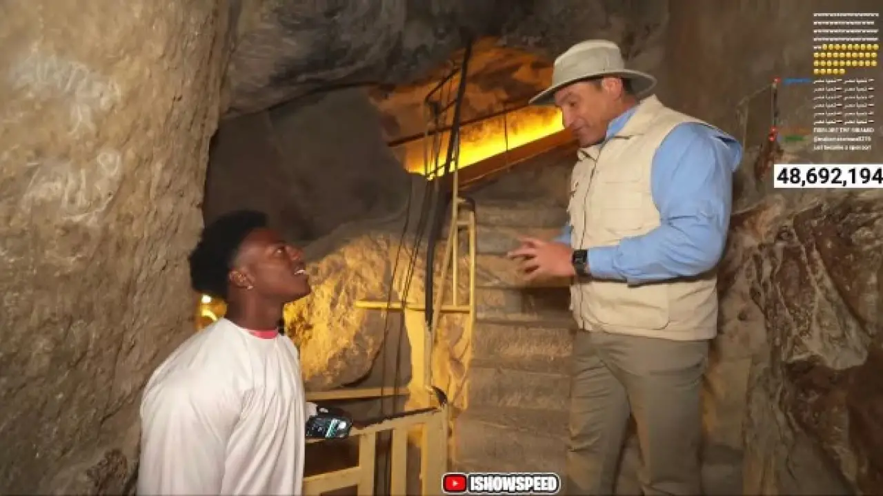 اليوتيوبر العالمي Speed في الجيزة.. تصرفات غير متوقعة أمام الأهرامات تثير ضجة واسعة