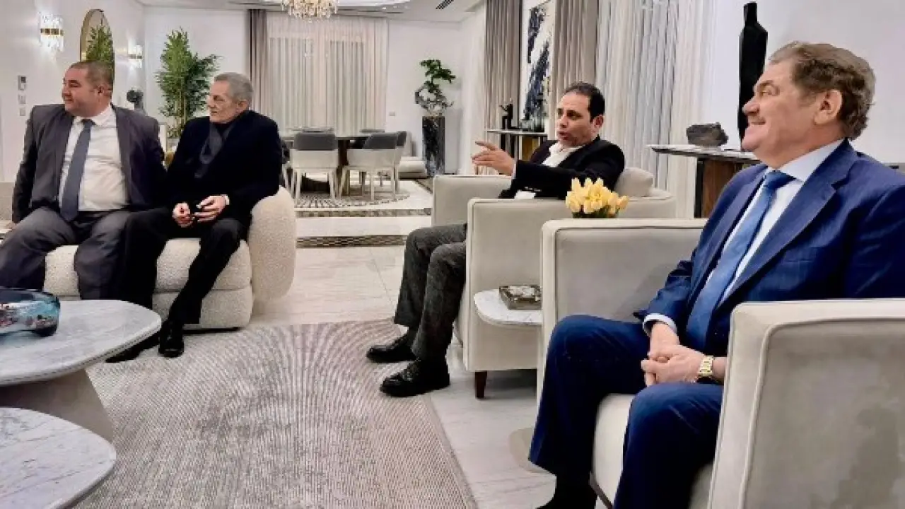 انتخابات رئاسة الوفد.. قرار مفاجئ من ياسر حسان يقلب الموازين لصالح السيد البدوي