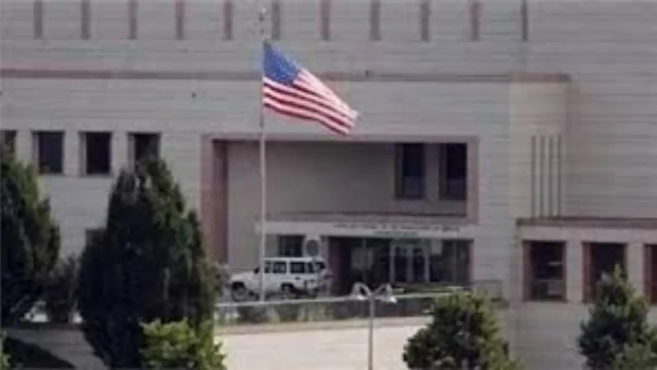 تحذير لرعايا واشنطن.. السفارة الأمريكية في الكويت تطلب اليقظة لسبب يثير القلق بمحيطها