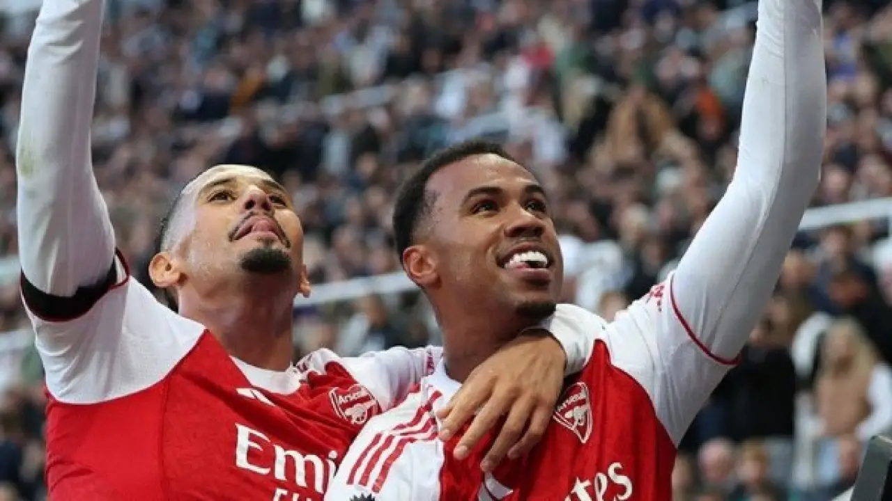 ثلاثية في لندن.. أرسنال يبعثر أوراق تشيلسي ويقترب من حسم نهائي كأس كاراباو