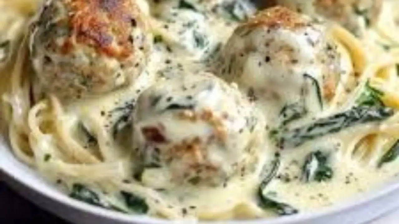 سر نكهة المطاعم.. لمسة إيطالية ذكية تحول صدور الدجاج لطبق فاخر ومبهر