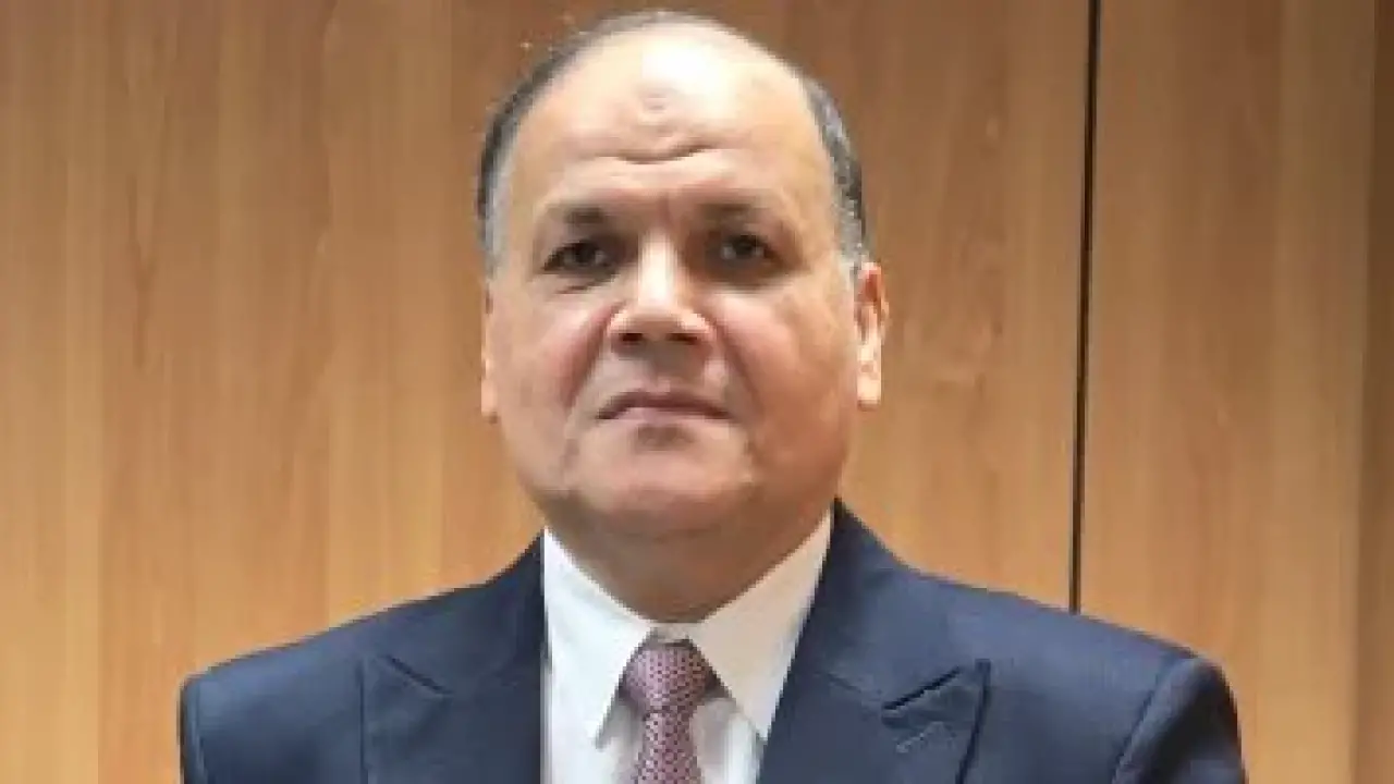 فضيحة تحكيمية.. عادل عقل يحسم الجدل حول كواليس سقوط الفراعنة أمام السنغال بمونديال أفريقيا