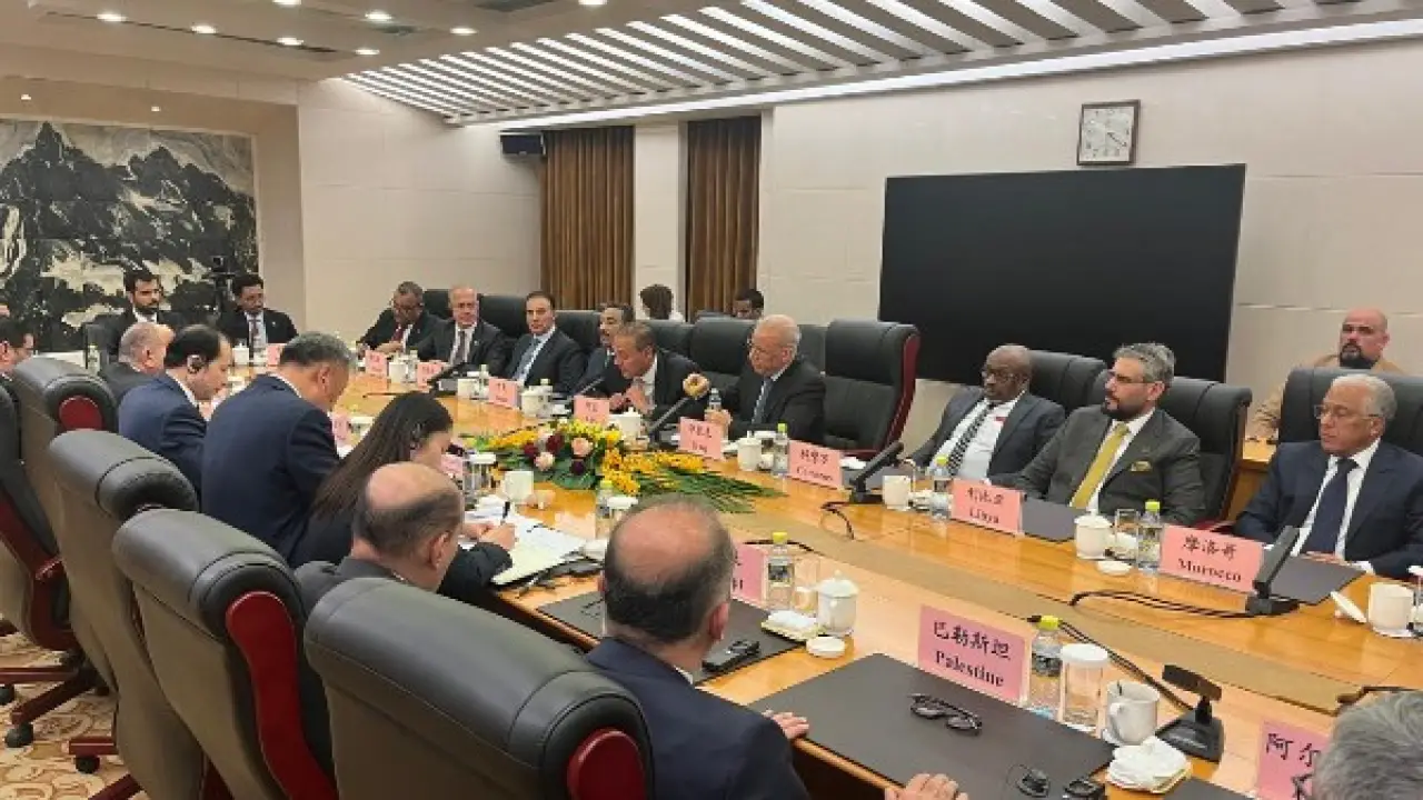 قمة بكين المرتقبة.. وفد عربي رفيع يحسم الترتيبات النهائية لمواجهة اقتصادية كبرى