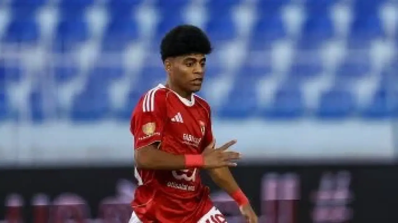 نادي الأسيوطي يحسم الجدل.. قرار مفاجئ يعطل انتقال نجم المصري إلى صفوف الأهلي