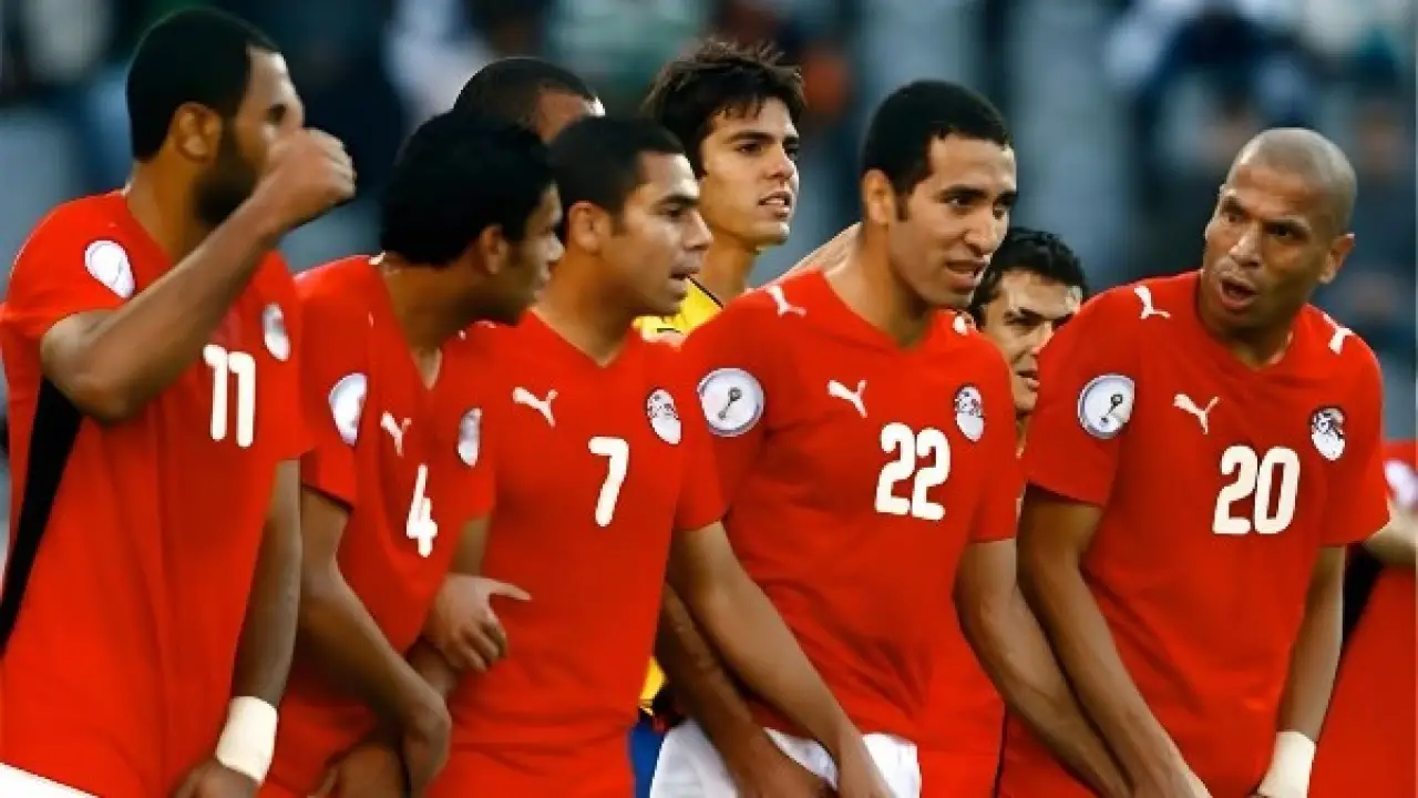 نهاية عصر الفراعنة.. ناقد رياضي يطلق تصريحات صادمة تنهي أسطورة منتخب مصر