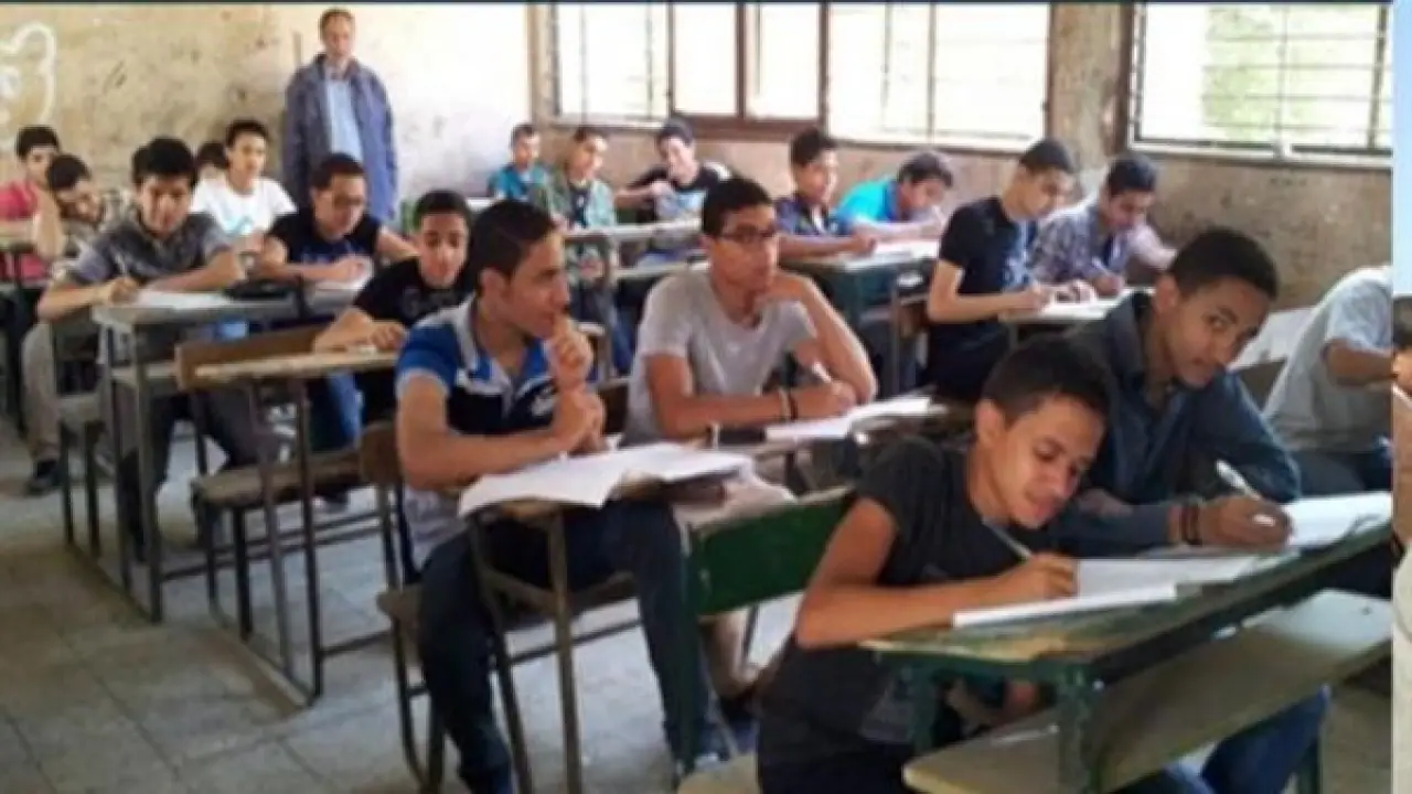 أزمات الشهادة الإعدادية.. اتحاد أمهات مصر يحذر من تعجيز الطلاب بأسئلة "استعراض العضلات"