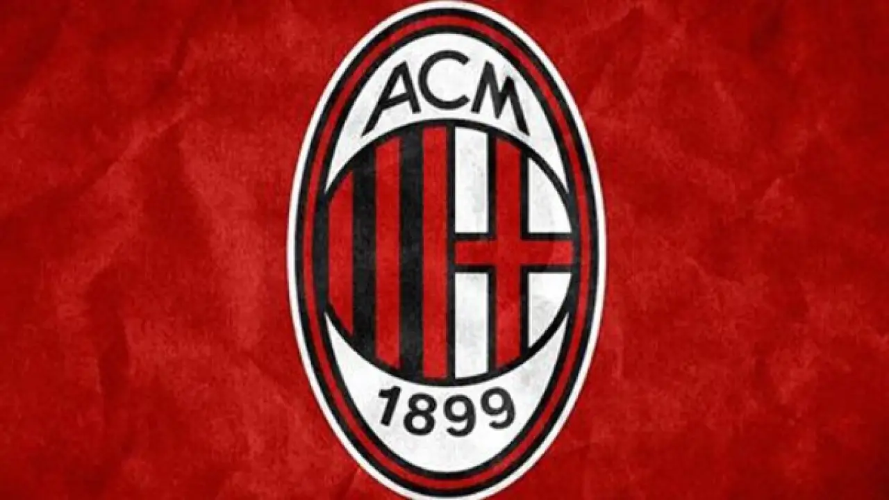 انتفاضة ميلان.. ثلاثية كومو تنهي أزمة النتائج وتقلب الموازين في الدوري الإيطالي