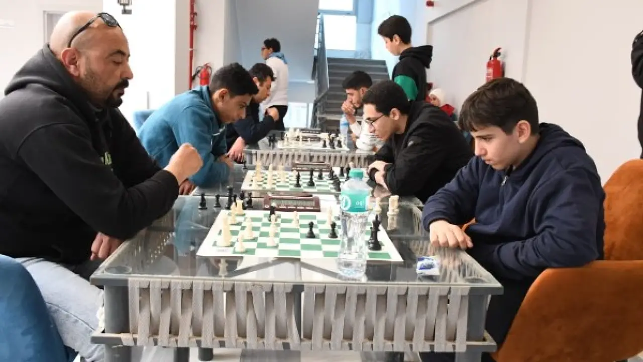 جوائز ضخمة و200 محترف.. انطلاق صراع العقول في بطولة زايد الدولية للشطرنج بمصر