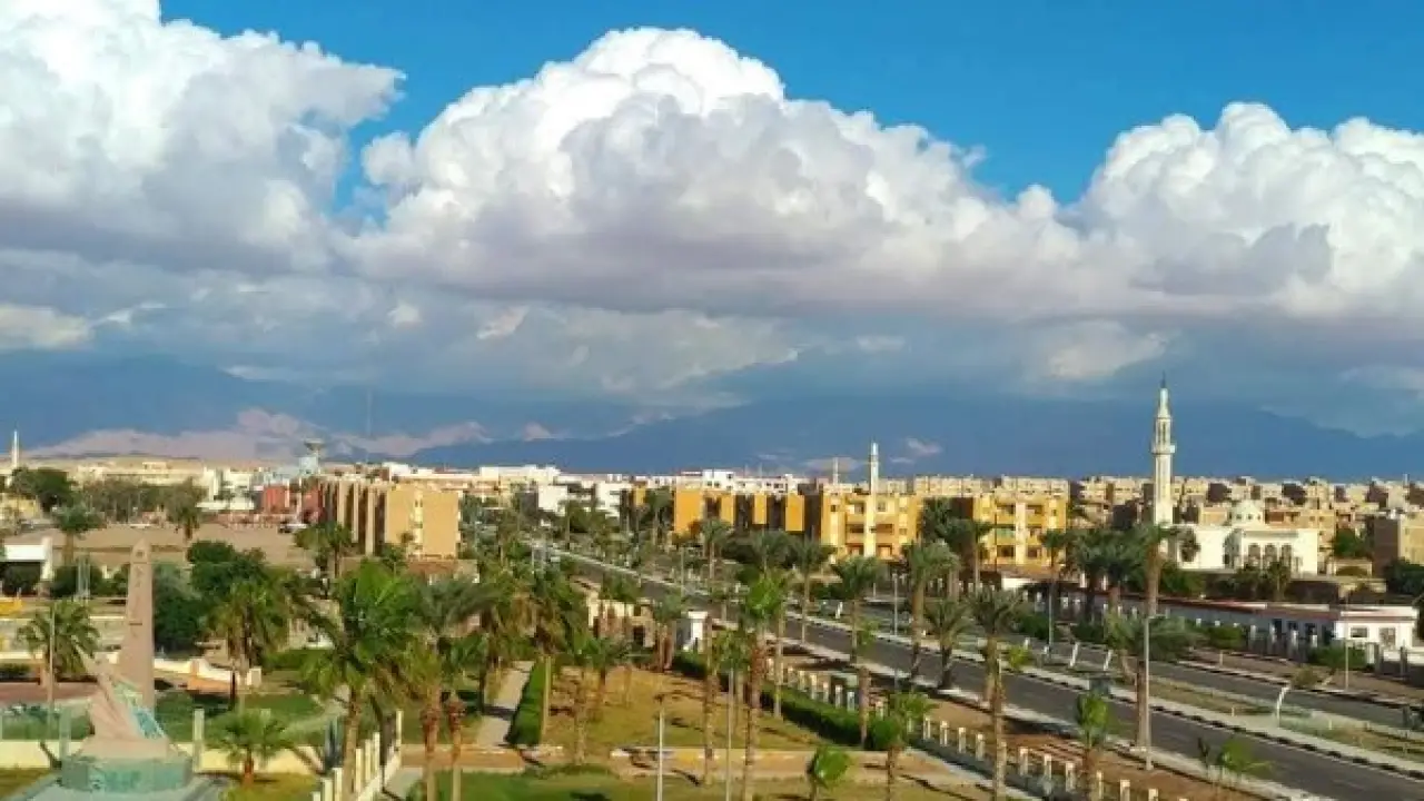 سكان طور سيناء.. انقطاع طويل للكهرباء يربك الحسابات في منطقتين لساعات متواصلة